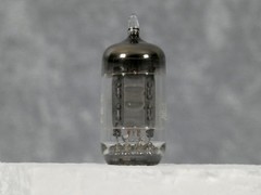New Old Stock vintage GE 12AX7 / ECC83 long plate tube made in 1958