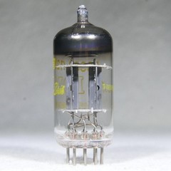 Rare Mullard 10M Master Series 12AU7/ECC82 Short Plate O-Getter UK 1966 Strong