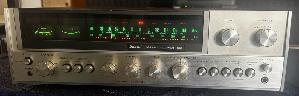 Sansui 881 Stereo Receiver (Vintage) (Serviced – Excellent)