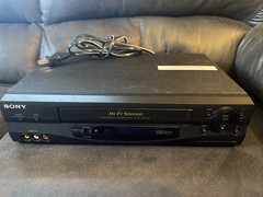 Sony High Stereo SLV-N55 VHS VCR Player NO REMOTE SEE DESCRIPTION
