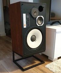 Steel Stands for speakers Pioneer HPM 100.