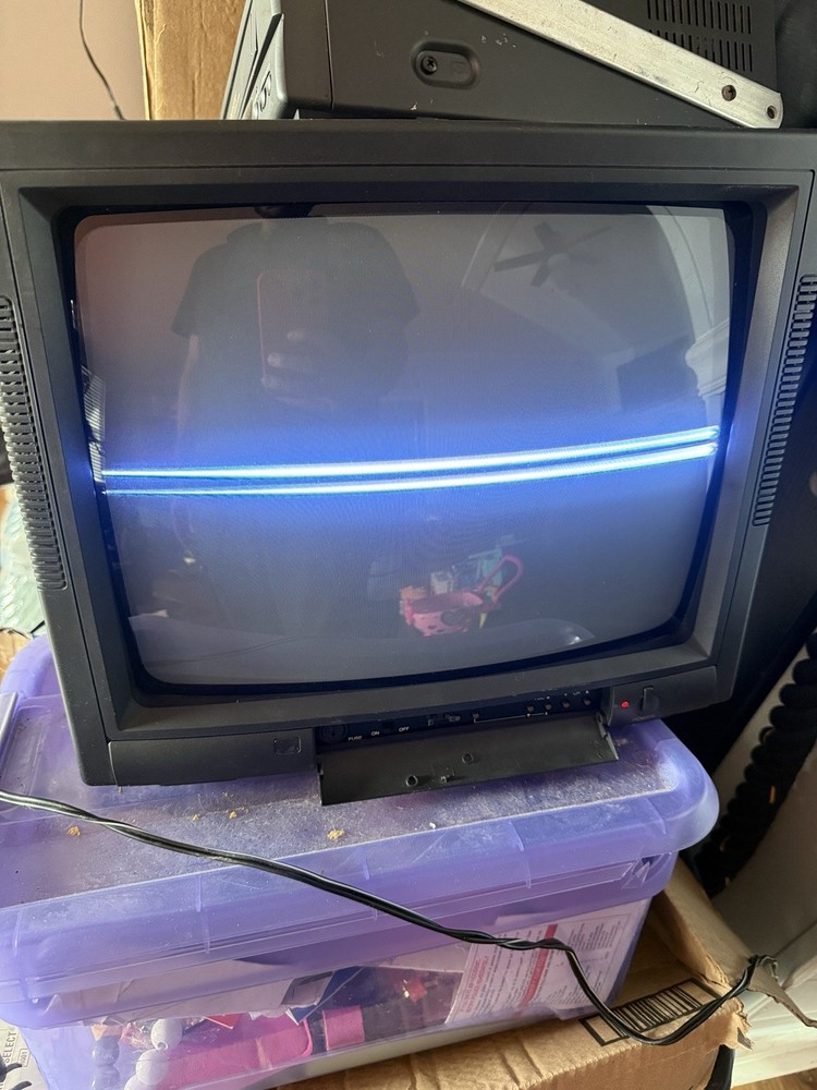 Audiovox AVT-1475 14&Prime; Color Tv/monitor Tested Working W/ Issue