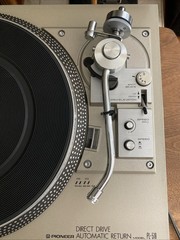 PL- 518 pioneer turntables Clean. fully functioning, Upgraded RCA cable VIDEO