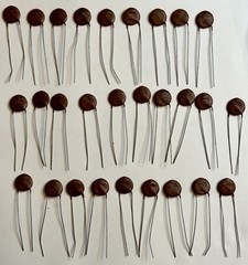 Lot of 7 Vintage Aerovox HI-Q .0018uF 1800pF 1KV Ceramic Capacitors