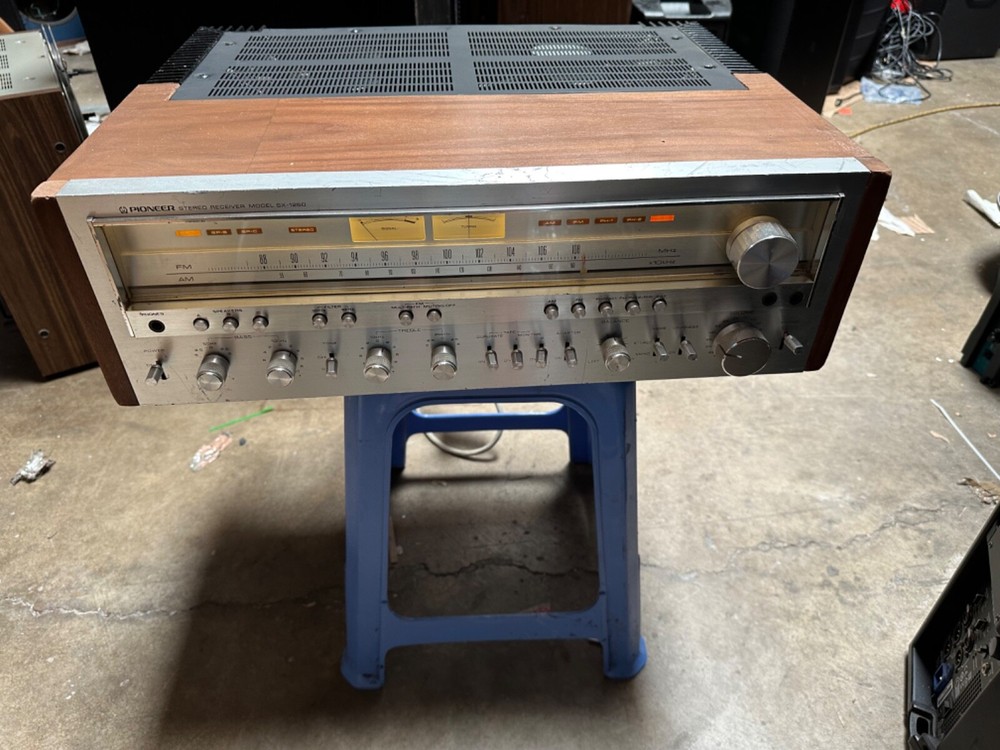 Pioneer SX-1250 Stereo Reciever