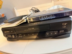 Quasar VHQ-840 4 Head VCR Player w/ Universal Remote, Manual, Casper VHS Tested