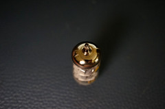 VINTAGE AMPEREX 6922 GOLD PIN TUBE / E88CC ECC88 6DJ8