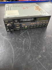 OEM Mitsubishi AM FM Radio Receiver Cassette Player MR238340