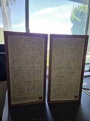 Acoustic Research AR 4x Vintage Bookshelf Speakers Pair Original Walnut Untested