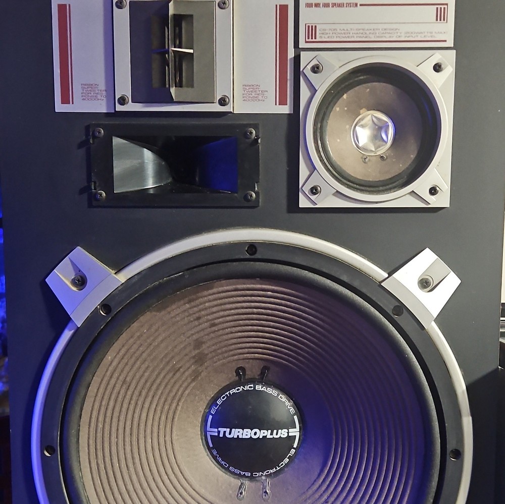 Pioneer CS-705 TURBOPLUS Electronic Bass Drive Vintage Speaker System