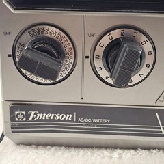 Vintage Emerson V-10 Portable Television from 1982 – AC/DC/Battery – 5&Prime;