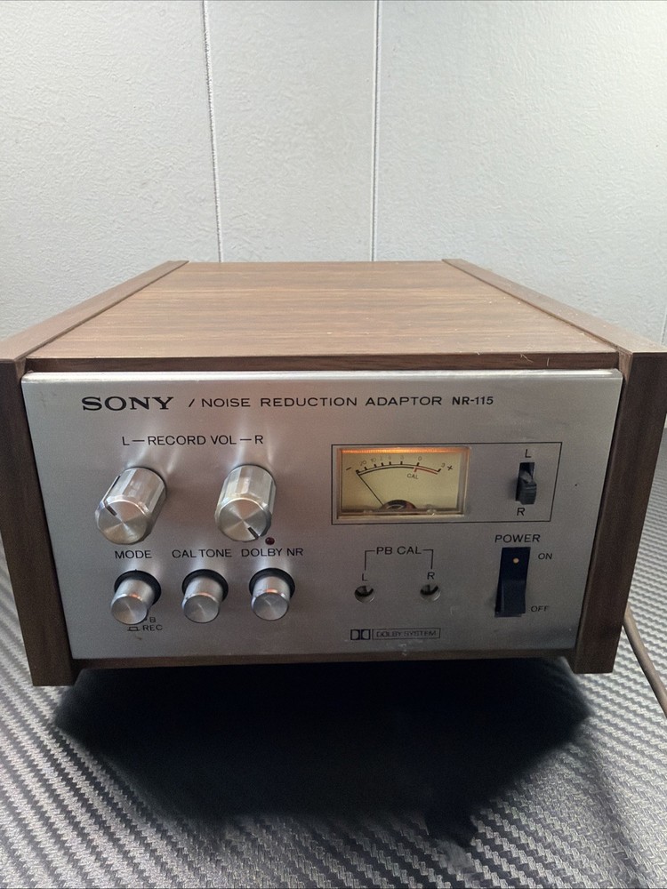 Sony Noise Reduction Adaptor NR-115 Woodgrain Silver Face Vintage Audio Equip