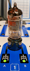 TESTED GAIN (91.0, 98.6) MULLARD BLACKBURN FOR HAMMOND 12AX7 / ECC83 TUBE