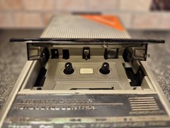 GENERAL ELECTRIC Portable Cassette Tape Recorder/Player Model 3-5016 In Box New?