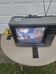 Mitsubishi 13&Prime; CS-1342R TV for Retro Gaming With Antenna Works
