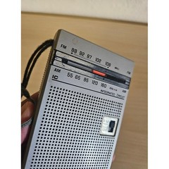 Vintage General Electric AM FM Pocket Radio – Broken Antenna