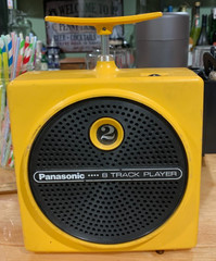 1970&rsquo;s Panasonic Dynamite Plunger Portable Yellow 8 Track Player No Cord RQ-830S