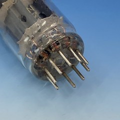 Rare Tungsram ECC83 12AX7, HALO getter, welded Maxi-Preamp II Test = NOS BN4426
