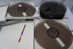 7 AMPEX 631 PLASTIC EMPTY TAKE-UP REEL & BOX 7 INCH for 4-track 3.75 ips 7.5 ips