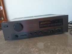 Vintage rare Sony TA-F555es Integrated Stereo Amplifier (Read description)
