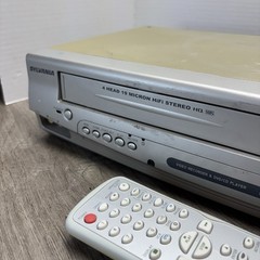 Sylvania VCR/DVD Combo Player 4 Head 19 Micron HiFi SRD4900 Works, w Remote