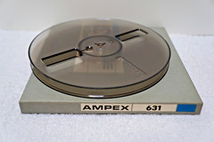 7&Prime; inch AMPEX 631 EMPTY TAKE-UP reel to reel + box for 4-track 3.75 ips 7.5 ips