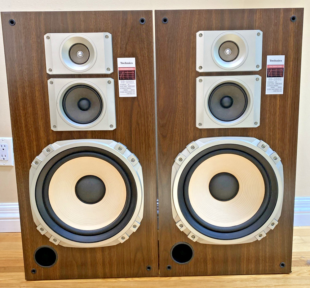 Set of Technics SB-2660 Stereo 3-way Speaker Systems 200 Watts with 12&Prime; Woofers