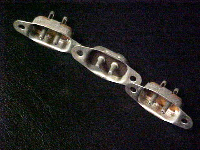 VINTAGE CHEATER CORD MALE CONNECTORS NON POLARIZZED 3