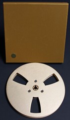 NEW ANALOG AUDIO 7&Prime; X 1/4&Prime; METAL TAPE REEL-TRIDENT HUB-GOLD-AKAI TEAC PIONEER