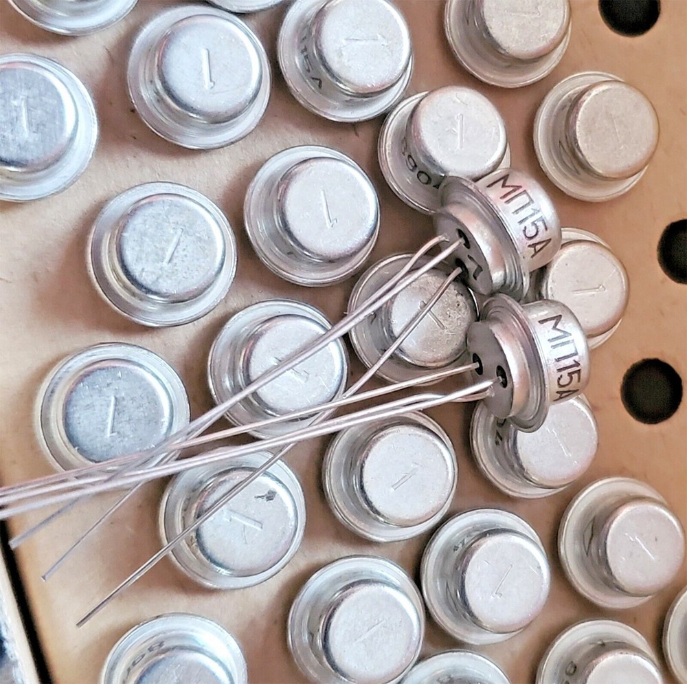 20pcs Germanium Transistor PNP MP15A – Fuzz Face / Guitar Effect – USSR