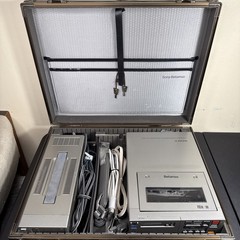 Sony SL-2000 Betamax VCR Set + AC-220 + Case, Switchers, Earbud TESTED