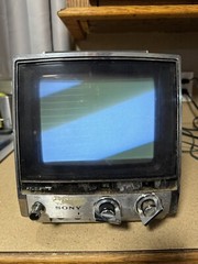 Sony 7&Prime; TV TV-760 Black White UHF VHF Vintage 1970&rsquo;s Powers On!!!