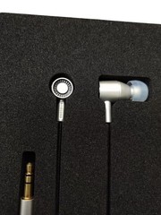 Samsung SHE-C30SV 3.5mm Stereo In-Ear Earphones Wired Headphones Silver