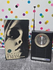 Vintage GE Solid State FM/AM Radio P1791