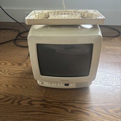 Panasonic Retro Gaming 9” TV VTG Model CT-9R10T w/ Swivel Mount and Upper Mount