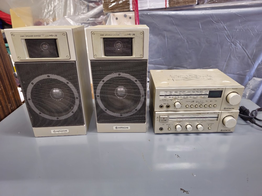 Hitachi HiFi Audio System w/ FT-J2 Tuner, HA-J2 Amplifier, & HS-J2 2way Speakers