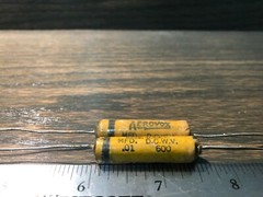 (Lot of 2) NOS 1950&rsquo;s Aerovox Wax Paper Tone Capacitors .01uf 600v 10nf 0.01uf