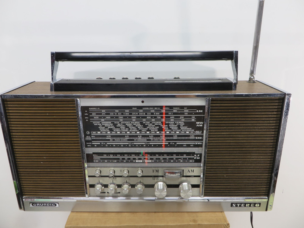 Rare-Grundig Stereo Concert-Boy 4000-Radio,AM/FM/SW/Phono