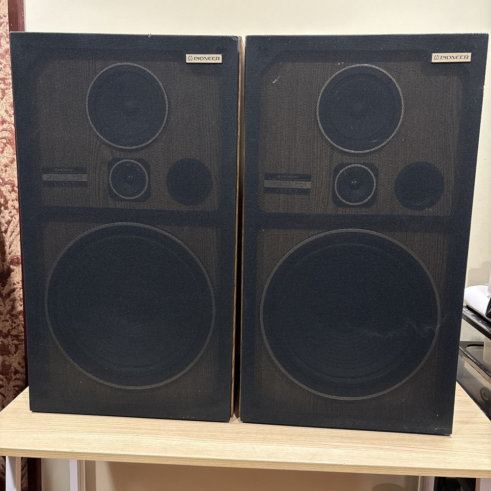 Pair of Vintage Pioneer CS-G303 3-Way Speaker System 120W 35-20 KHz 6ohm NICE!