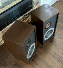 Acoustic Research AR-4x Vintage Speakers – Read Description – Work, Good Sound