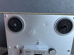 ꙮ Akai GX-625 Stereo Reel to Reel Tape Recorder For Parts or Service POWERS ON