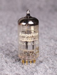 (1) NOS/NIB Amperex 6922 PQ Gold Pin Tube ~ E88CC/7308/E188CC ~ RARE!