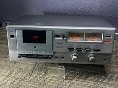 TEAC A105 Stereo Cassette Deck For Parts Repair 03722