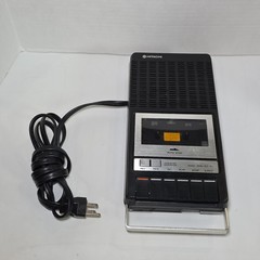 Hitachi Vintage Cassette Tape Recorder Player Model AVA-150-01 Tested
