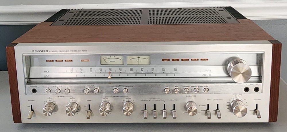 VTG PIONEER SX-1250 AM/FM STEREO RECEIVER SERVICED / RECAPPED