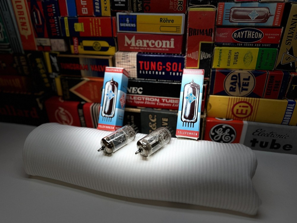2xVintageNOS SameCode TelefunkenGermany 6211 DiamondBase /TopGrade 12AU7 /ECC802