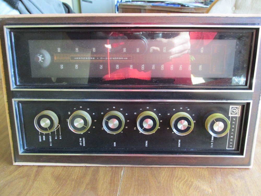 Vintage 1960&rsquo;s J C Penney Penncrest Stereo Console Tube Receiver