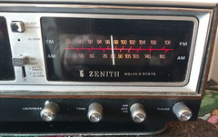 1970 Zenith Clock Radio Circle of Sound R472W AM/FM Solid State Works!