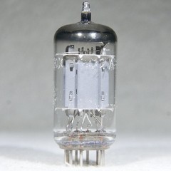 Telefunken ECC83/12AX7 Long Smooth Plate Diamond Mark on Bottom Germany Strong