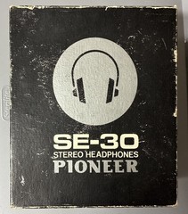 Vintage Pioneer SE-30 wired headphones 1/4&Prime; jack white/black Japan